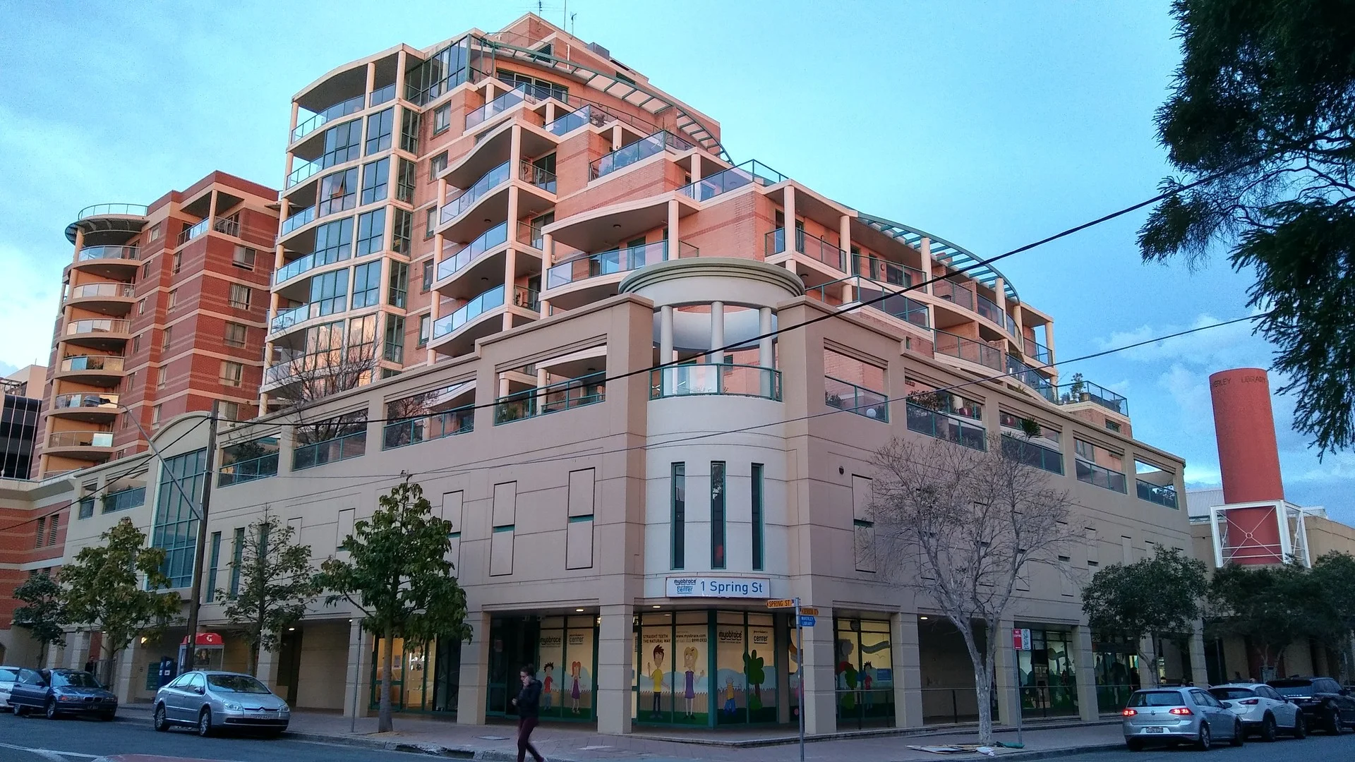 1001/1 Spring St (1/20)