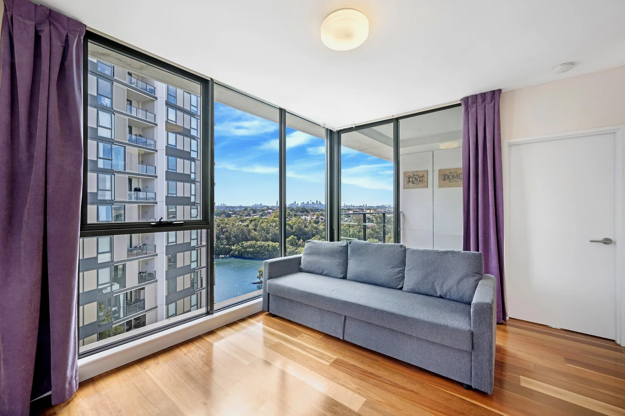 1002/20 Brodie Spark Drive (1/12)