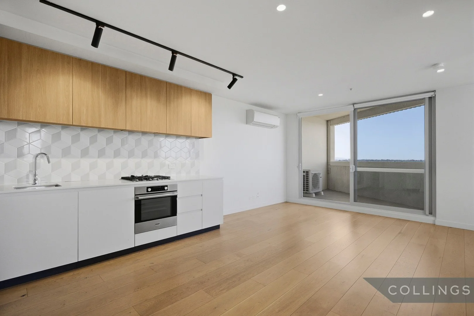 1004/245 Queens Parade (1/1)