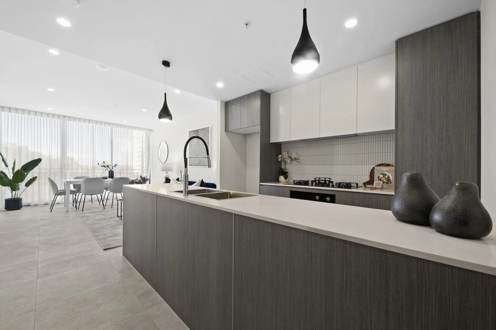 101/20 Northumberland Road (1/10)