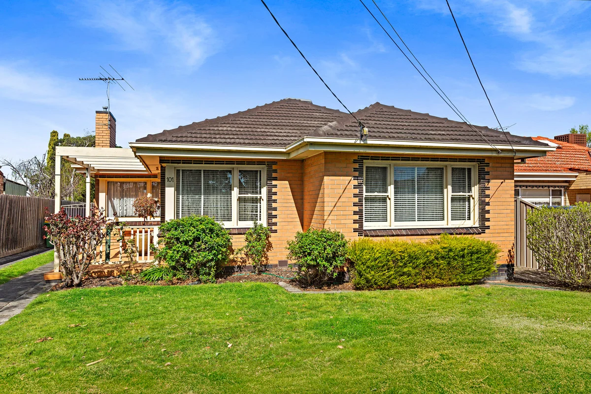 101 Barry Street (1/18)