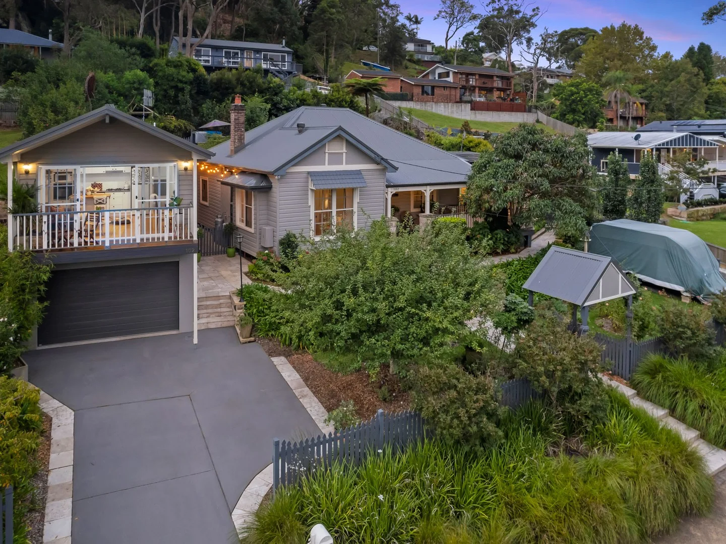 102 Henderson Road (1/1)