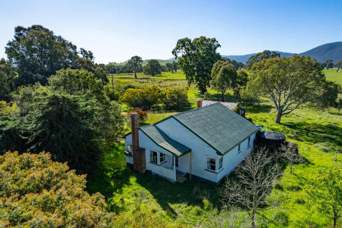 102 Hillman Road - Image 2