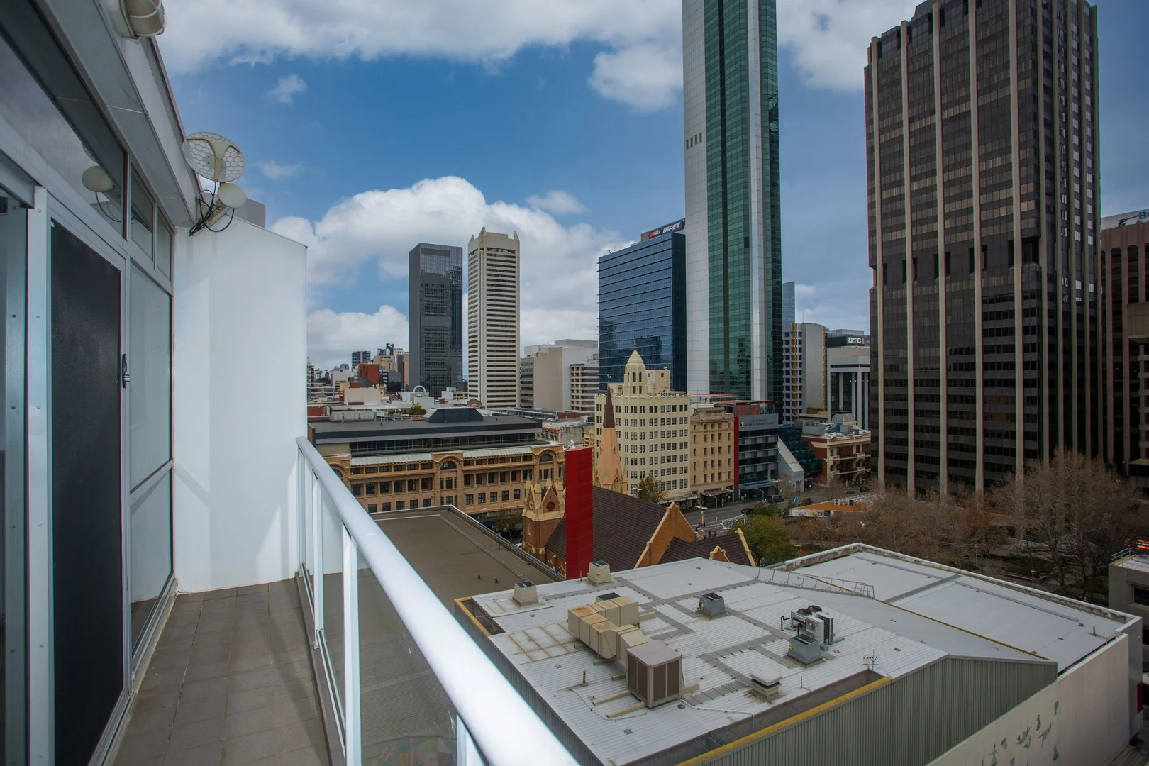 1020/305 Murray Street (1/15)