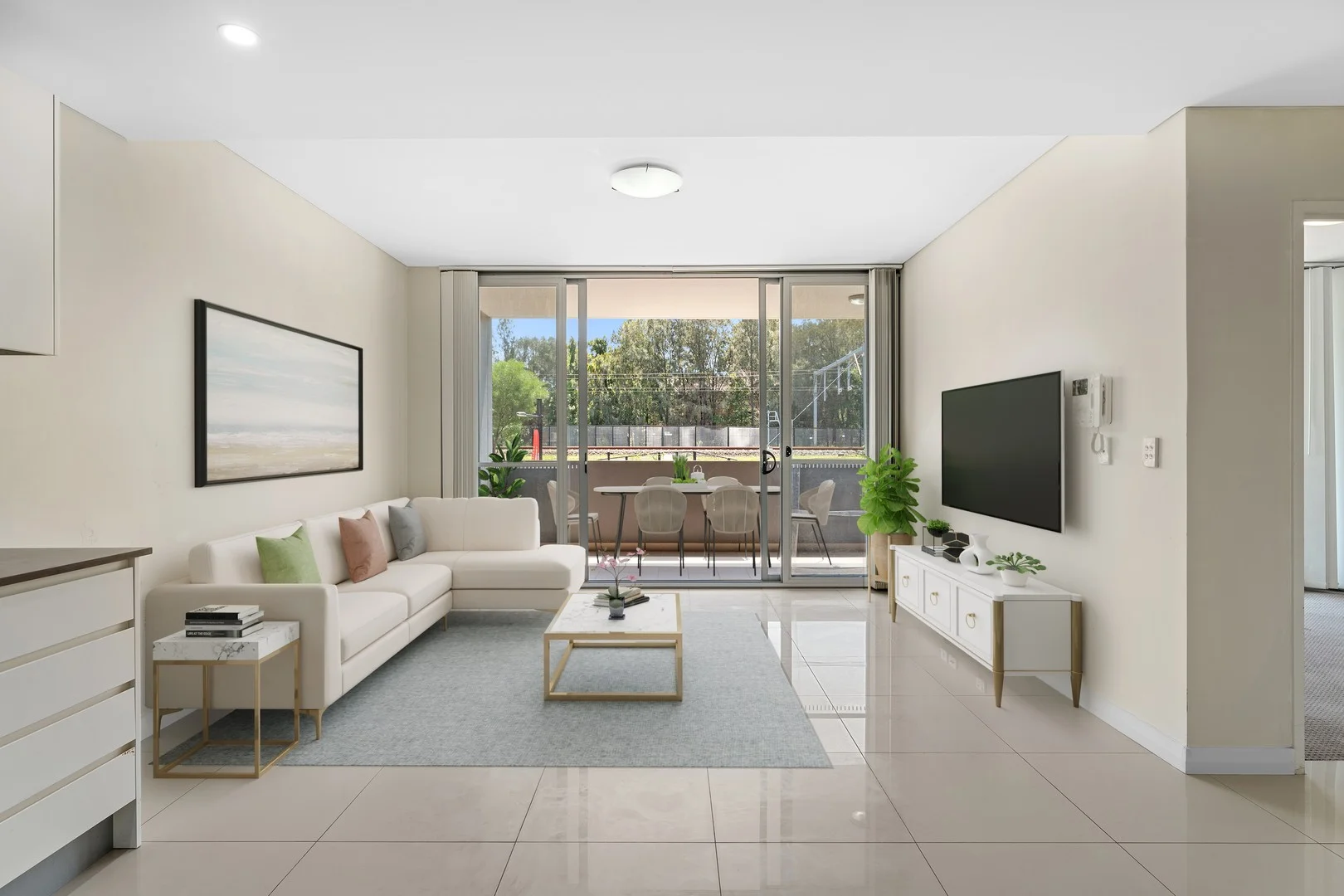 104/11 Charles Street (1/10)