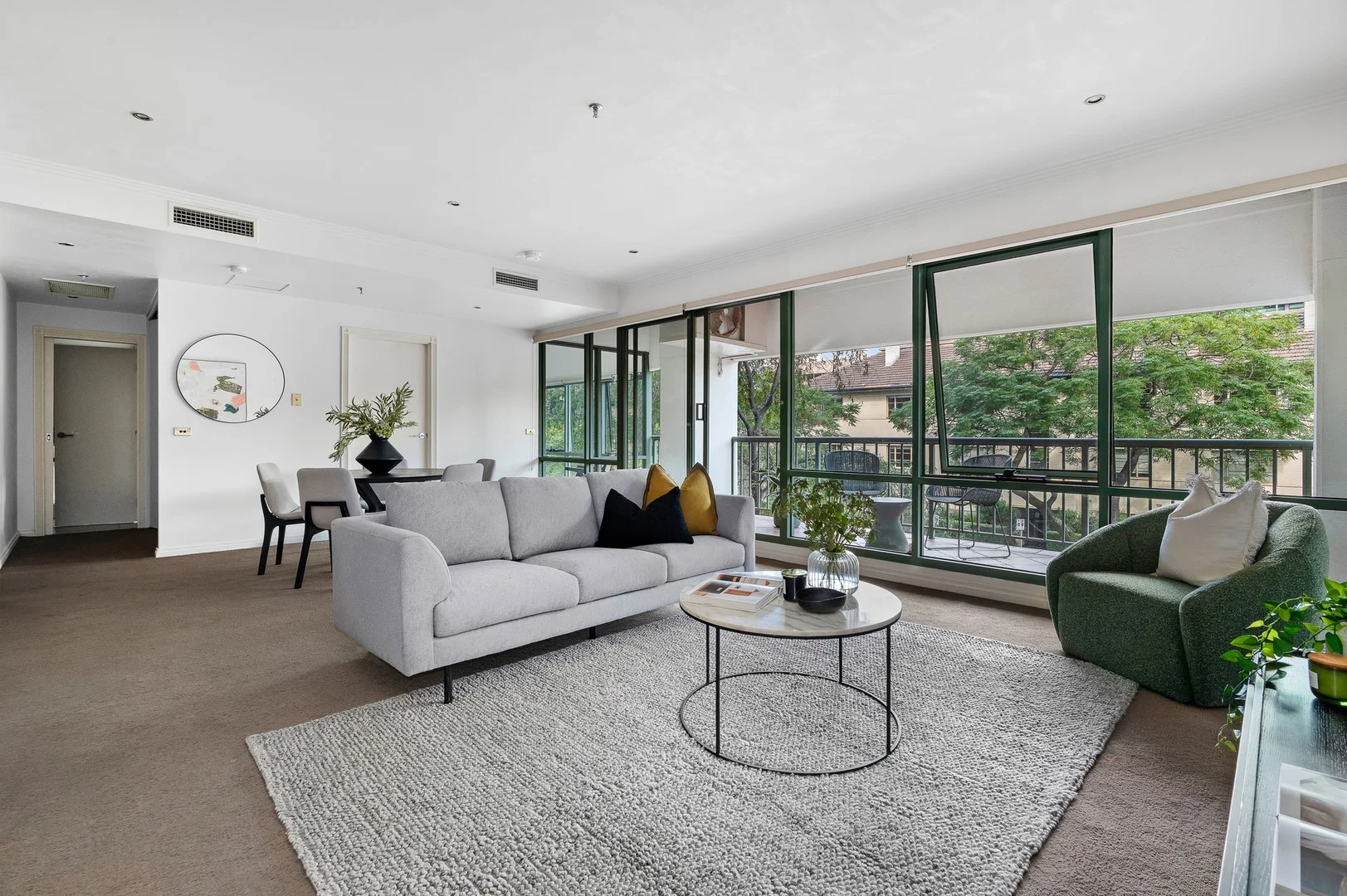 106/15 Queens Road (1/17)