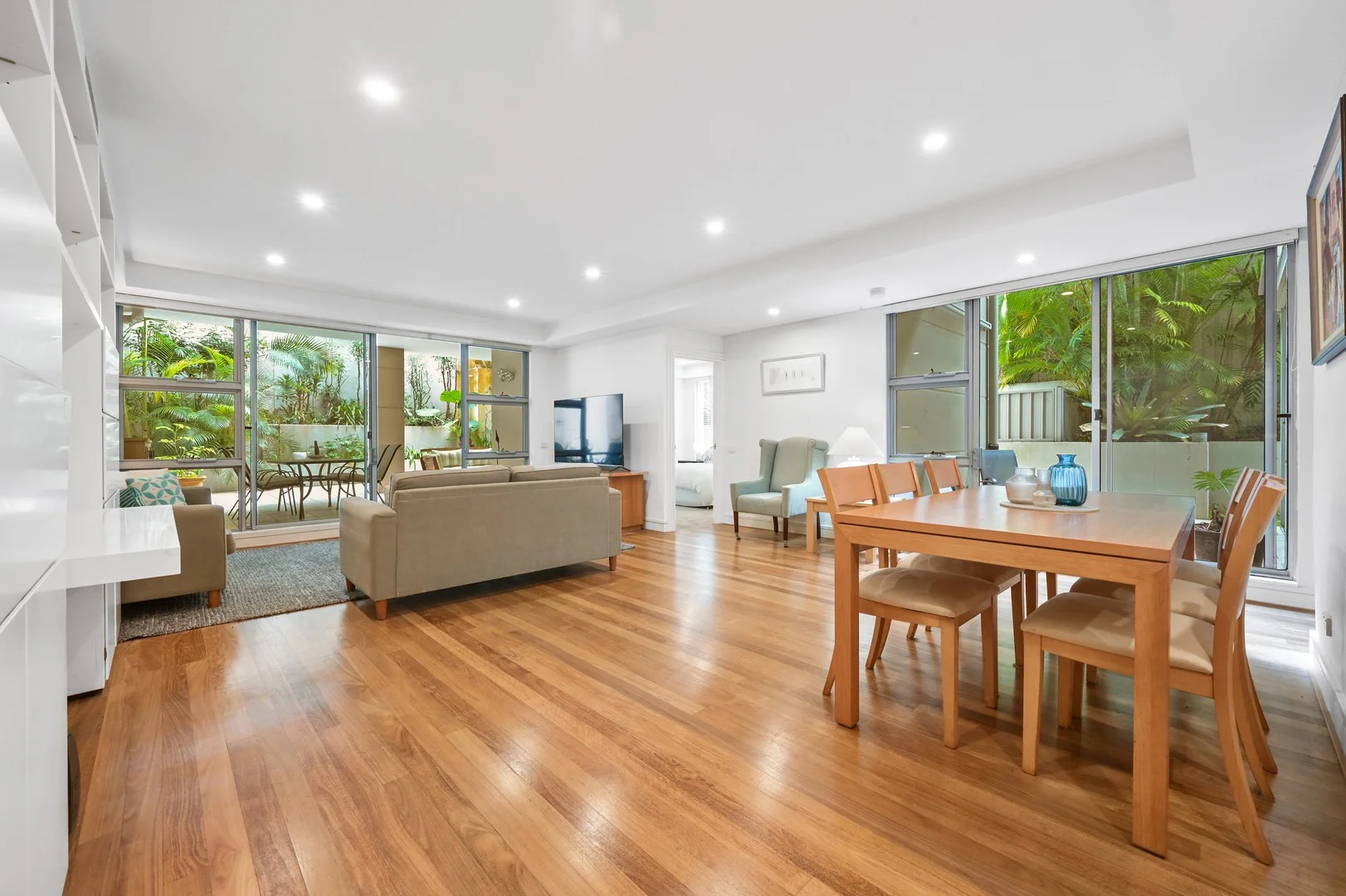 106/45-53 Carlisle Street (1/15)