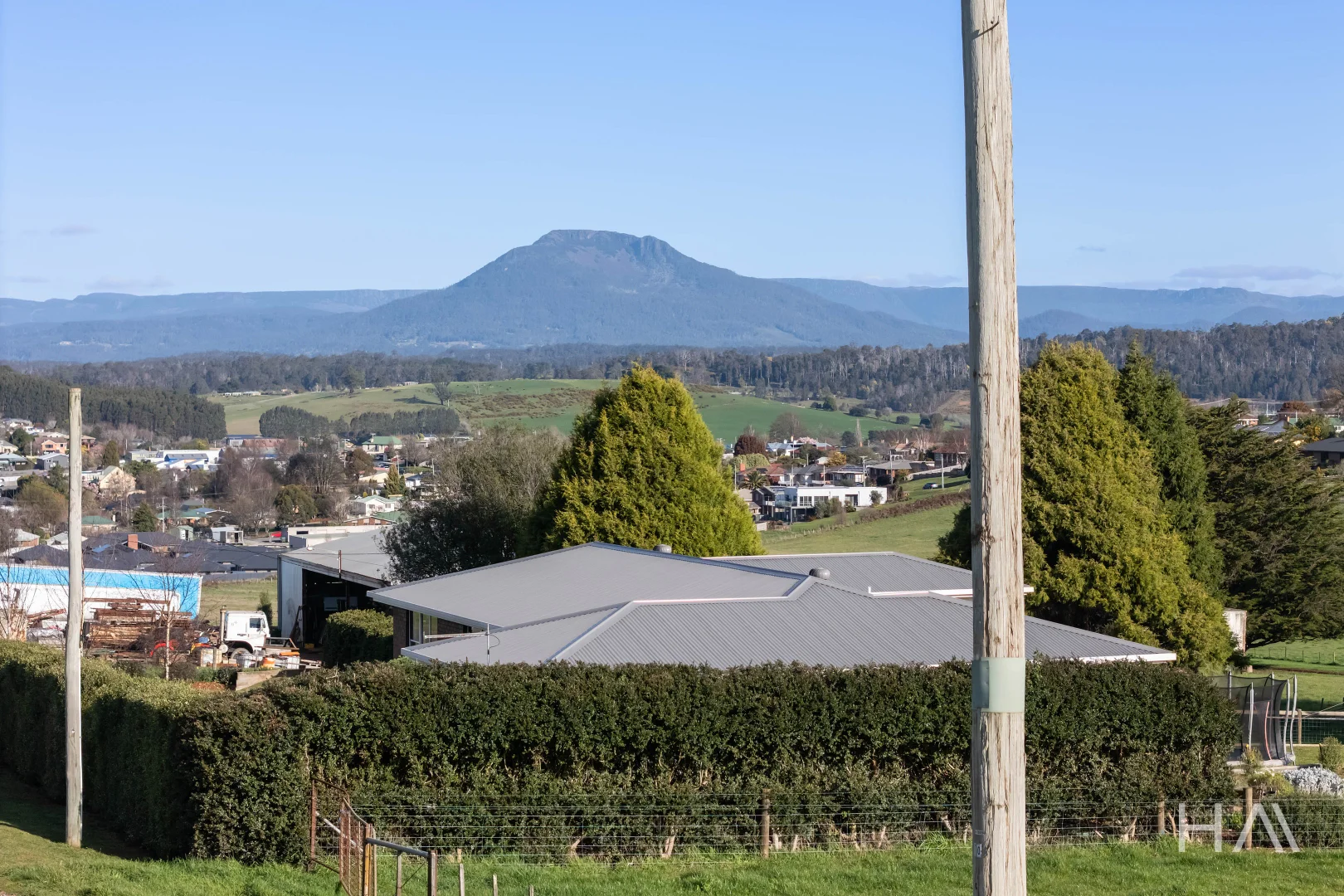 106 West Barrack Street - Image 2