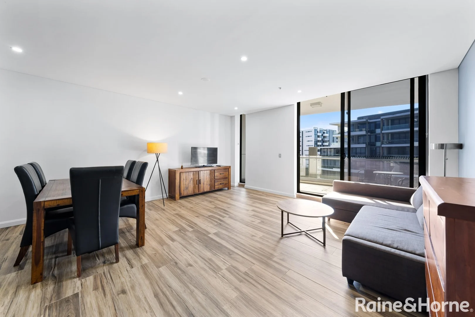 1060/61 Church Avenue (1/11)