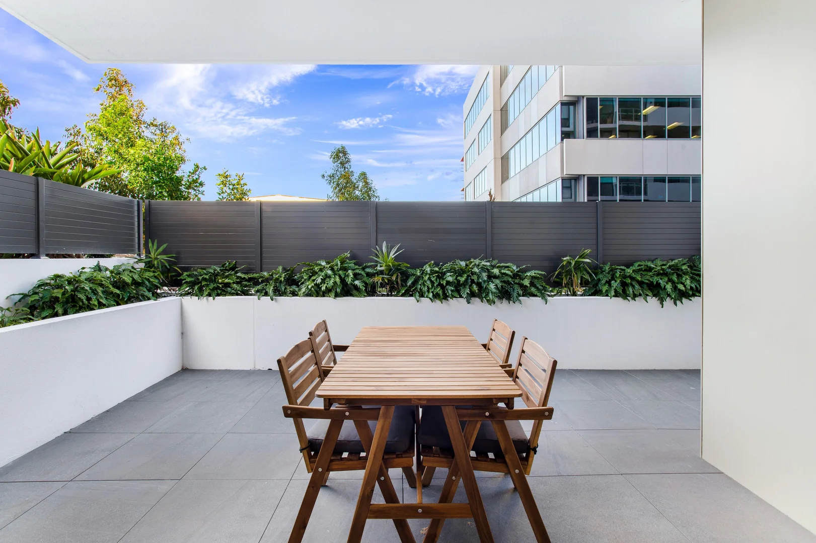 107/35 Kenny Street (1/9)