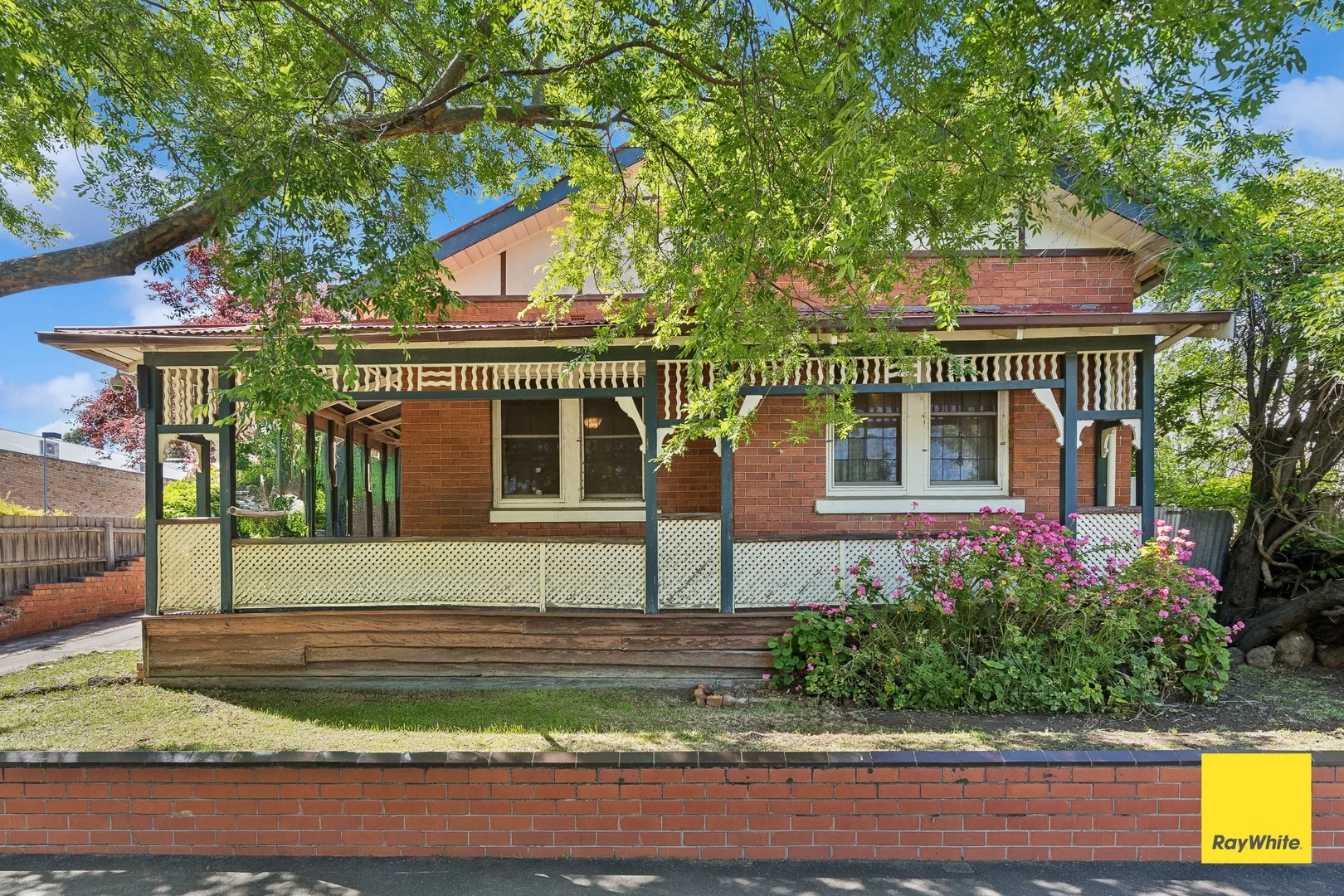 107 Mollison Street (1/22)