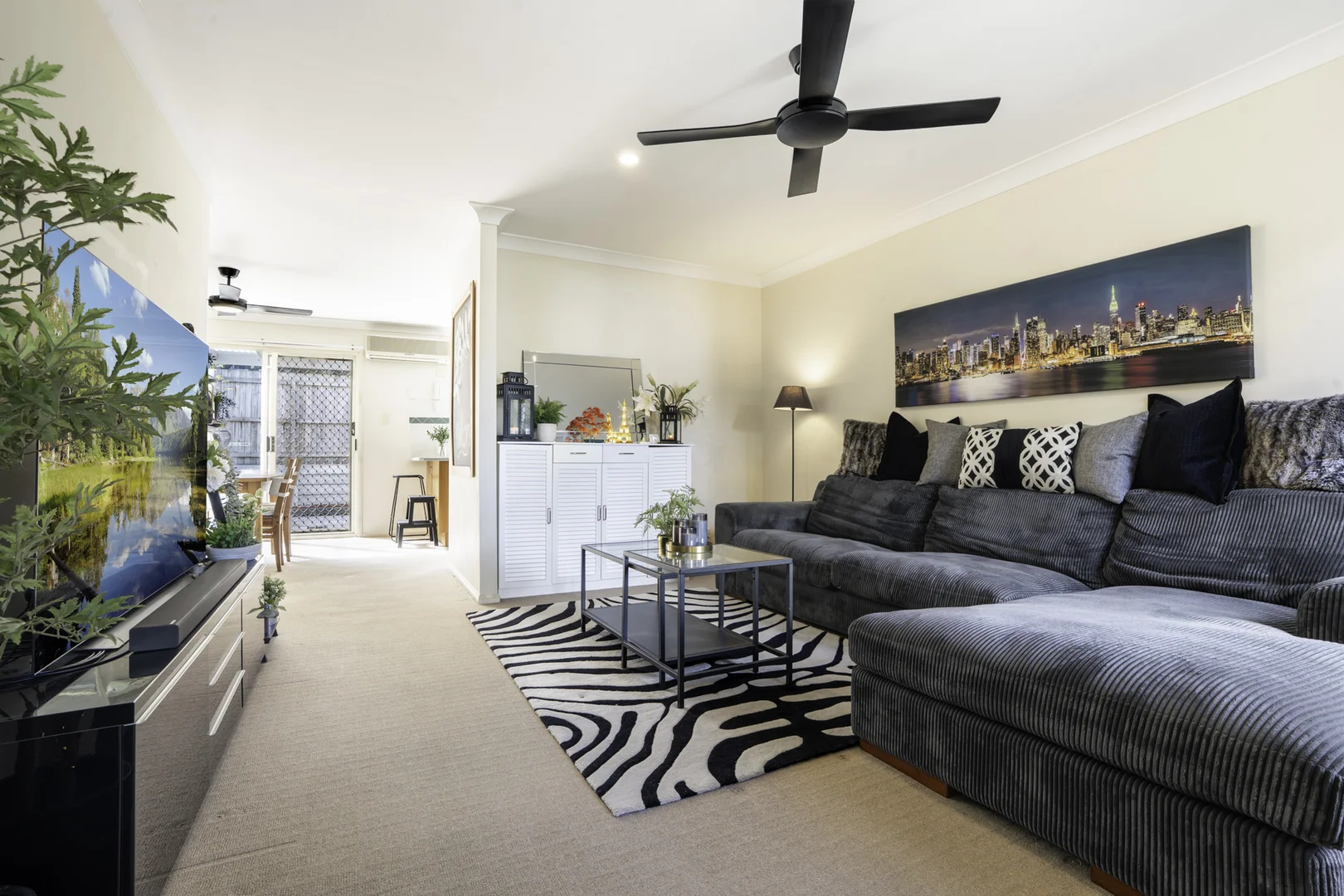 11/10 Chapman Place (1/23)