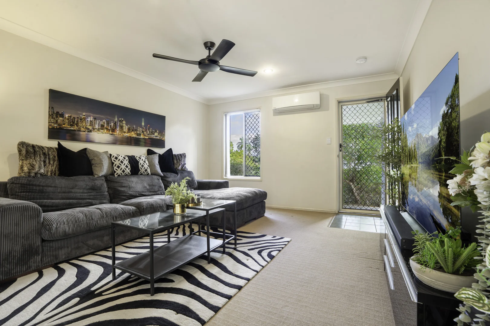 11/10 Chapman Place - Image 4