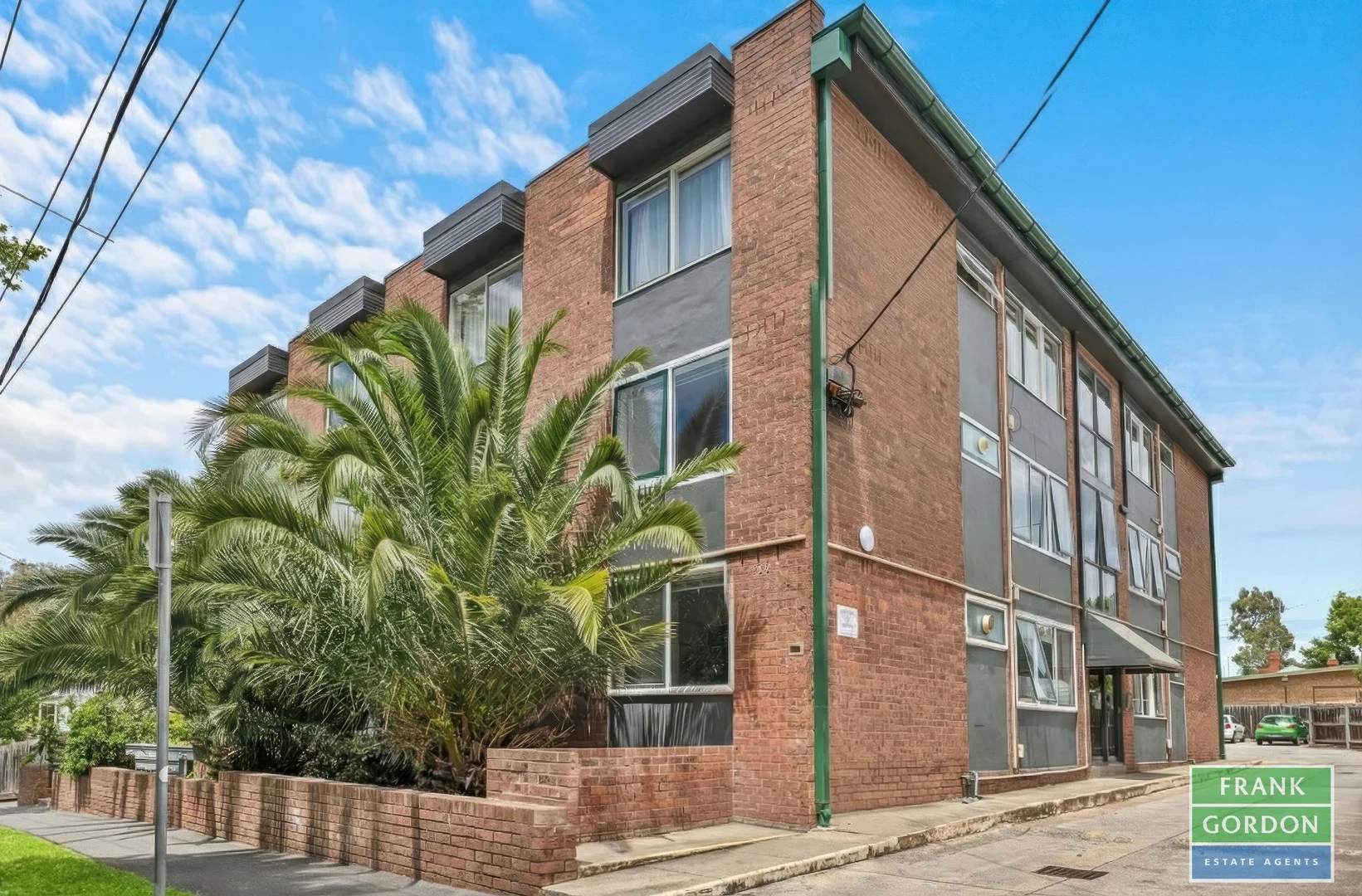 11/262 Barkly Street (1/17)
