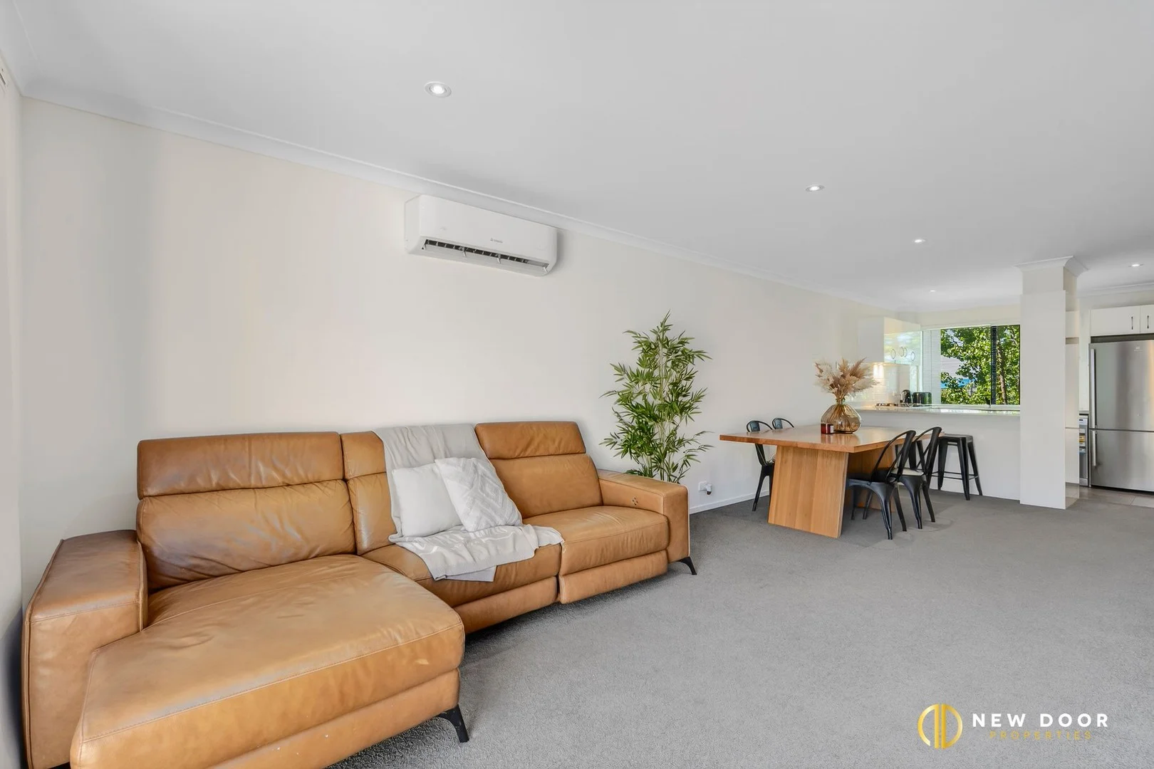 11/54 Whitrod Avenue (1/13)