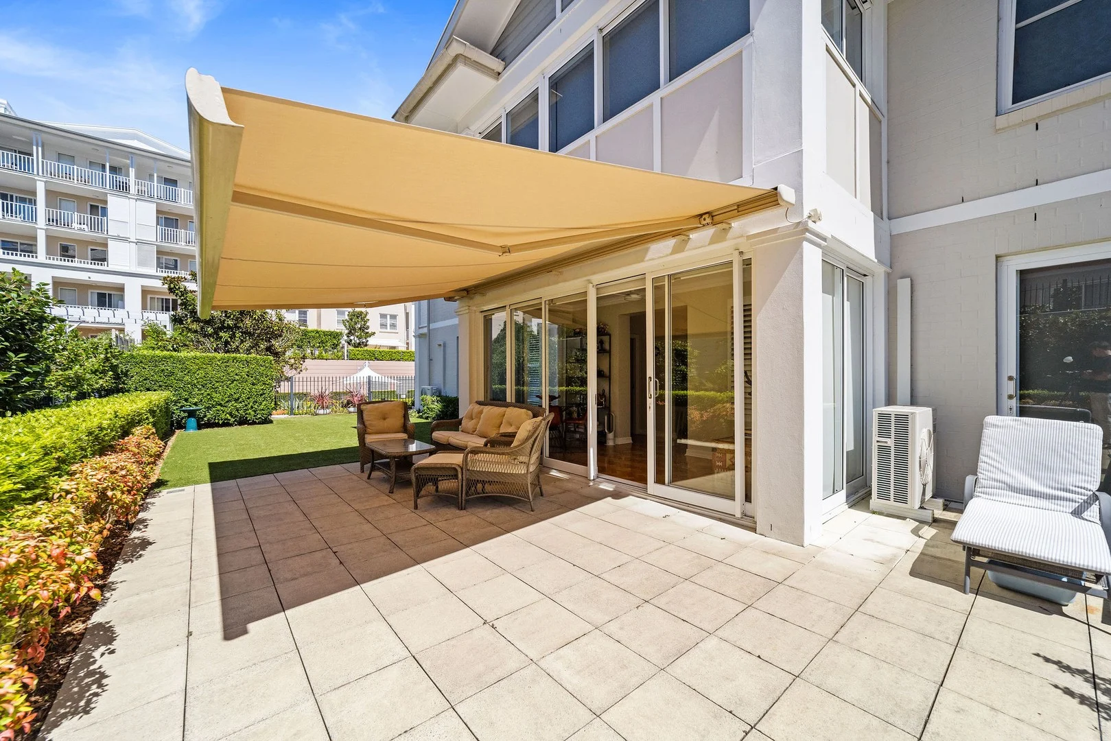 11/6-8 Woodlands Avenue (1/19)