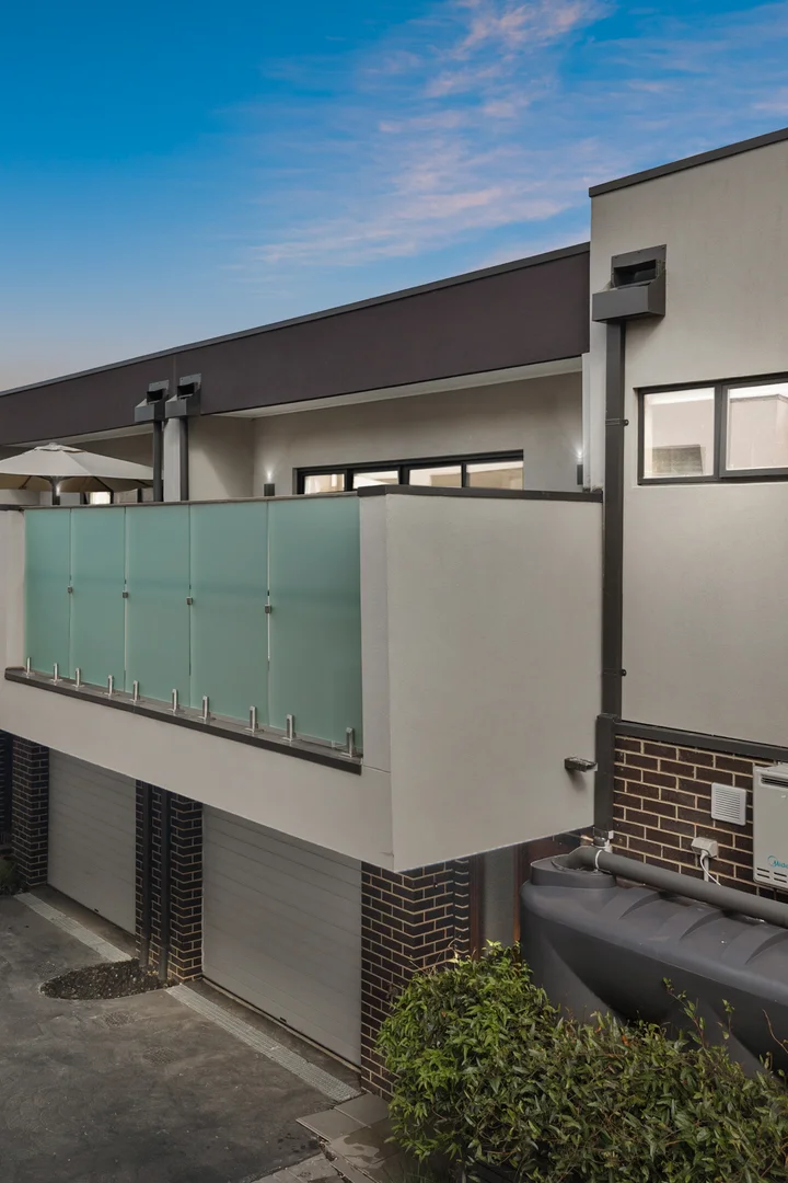 11/747 Stud Road - Image 2