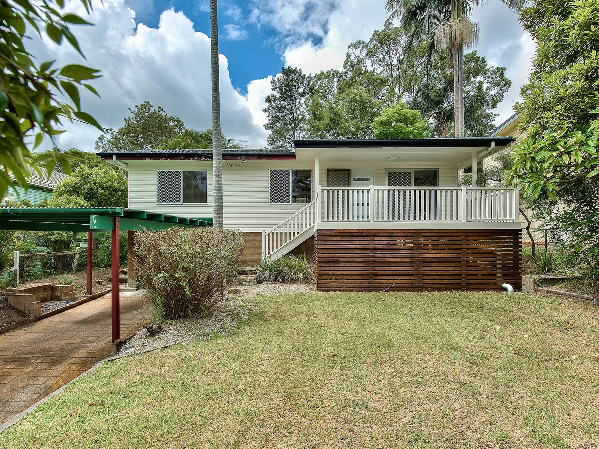 11 Aramac Street (1/4)