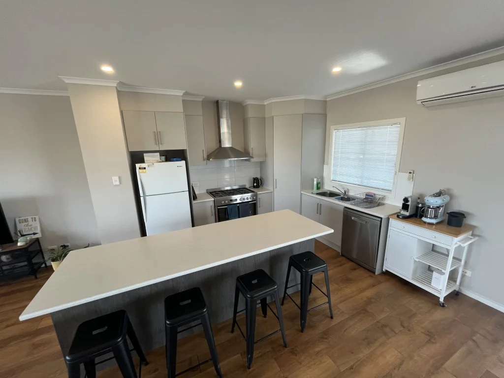 11 Birdie Street - Image 3