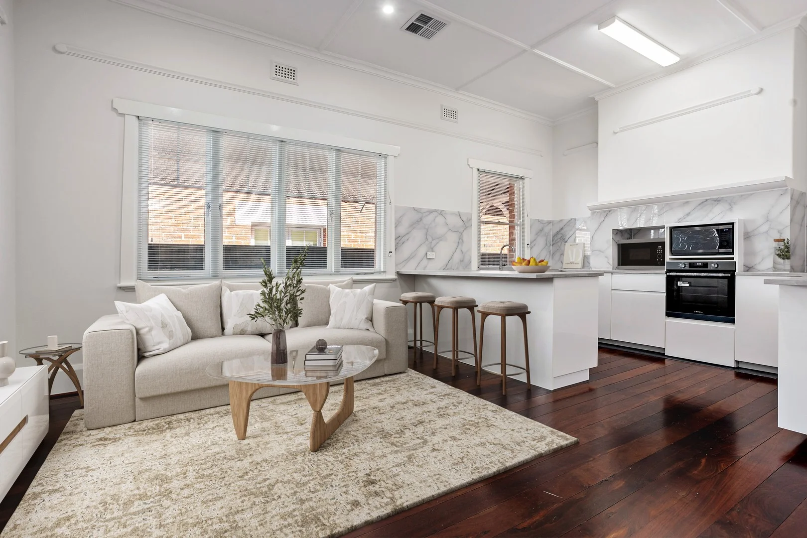 11 Bourke Street (1/17)
