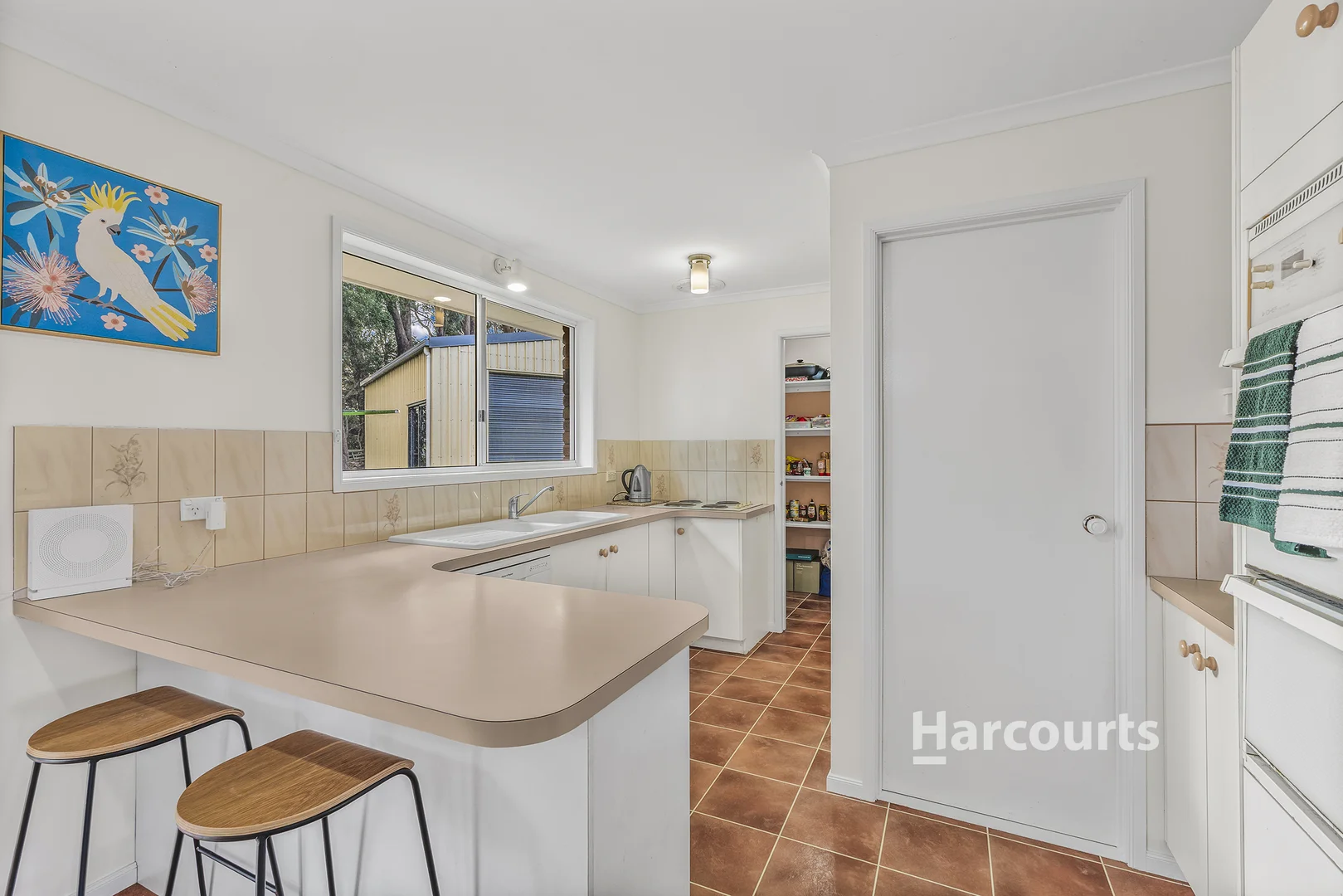 11 Commonwealth Court - Image 4