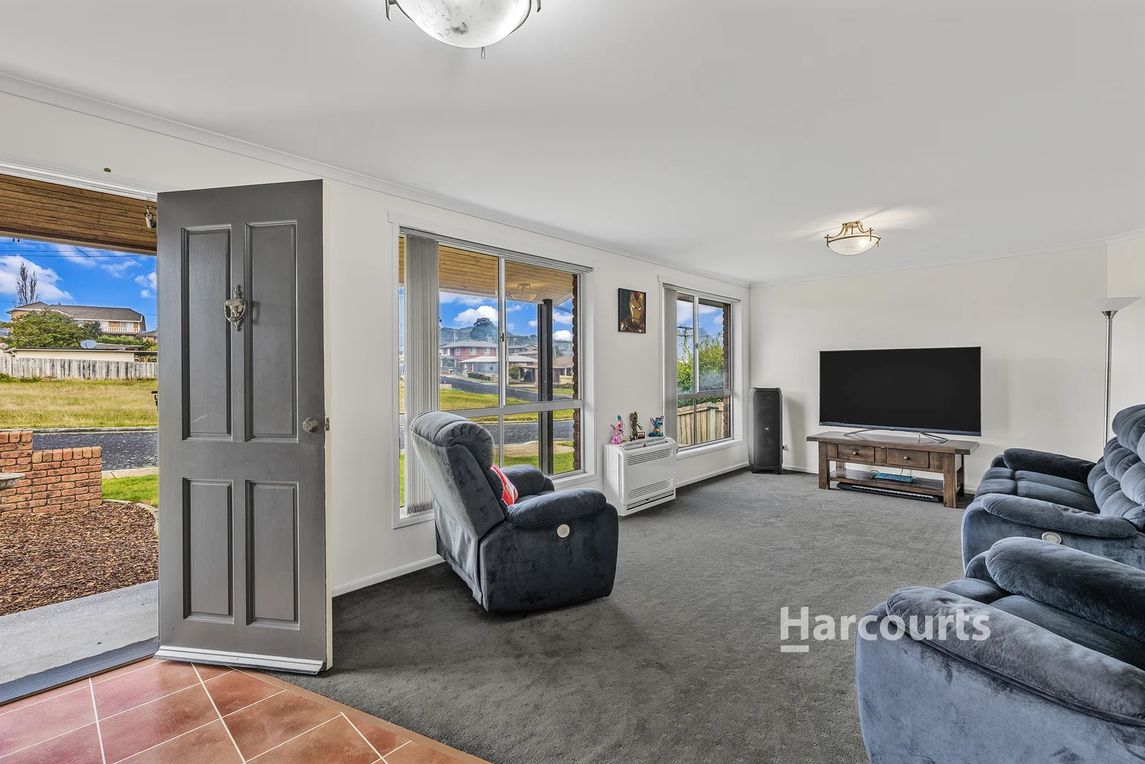 11 Commonwealth Court - Image 2