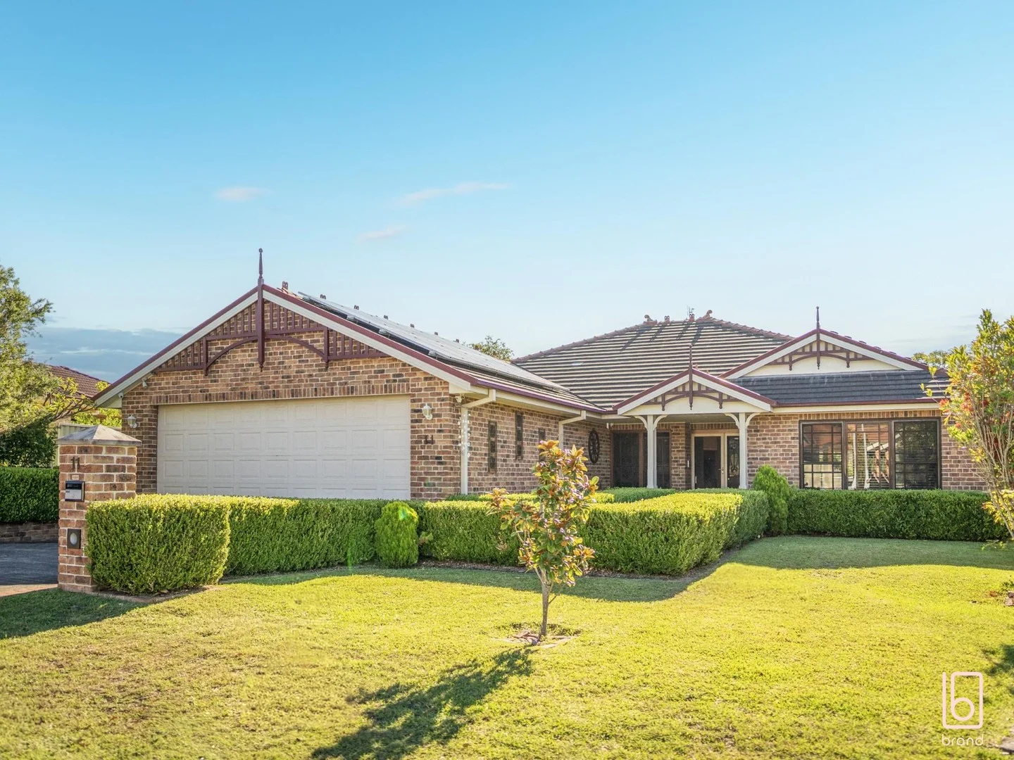 11 Dean Avenue (1/24)