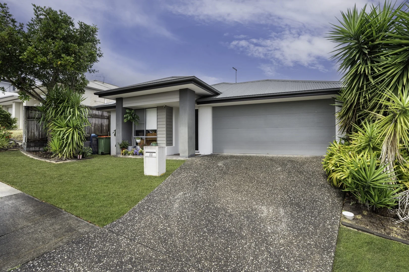 11 Eccles Street (1/3)