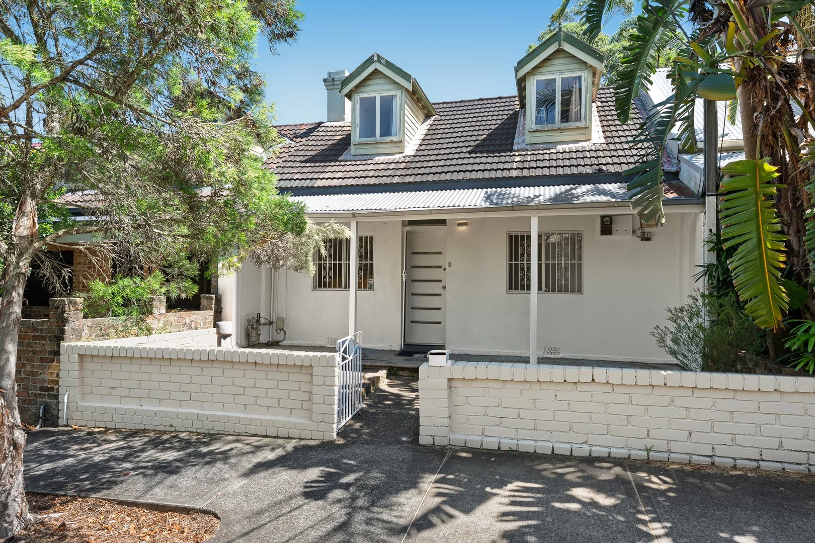11 Edward St (1/10)
