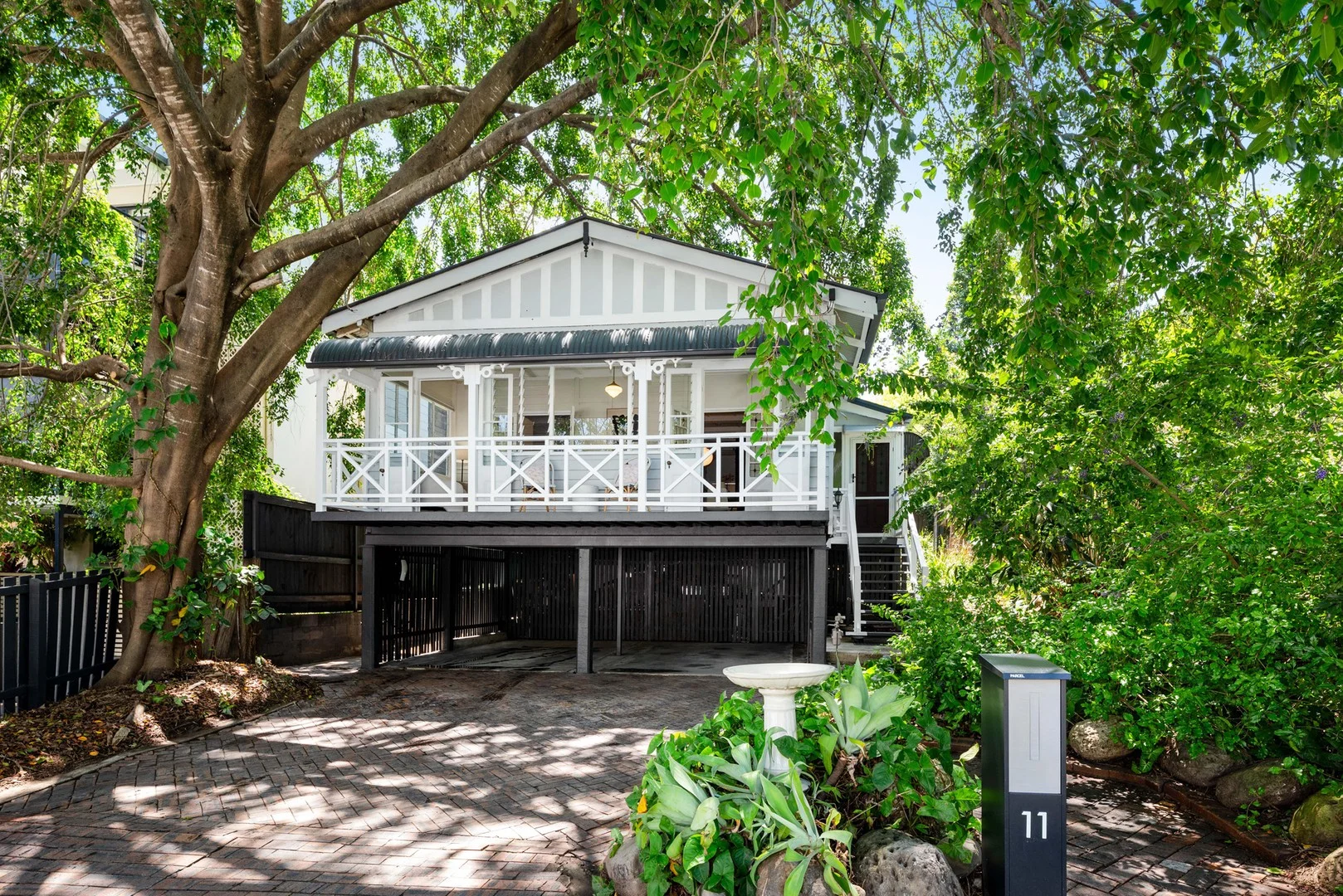 11 Eskgrove Street (1/1)