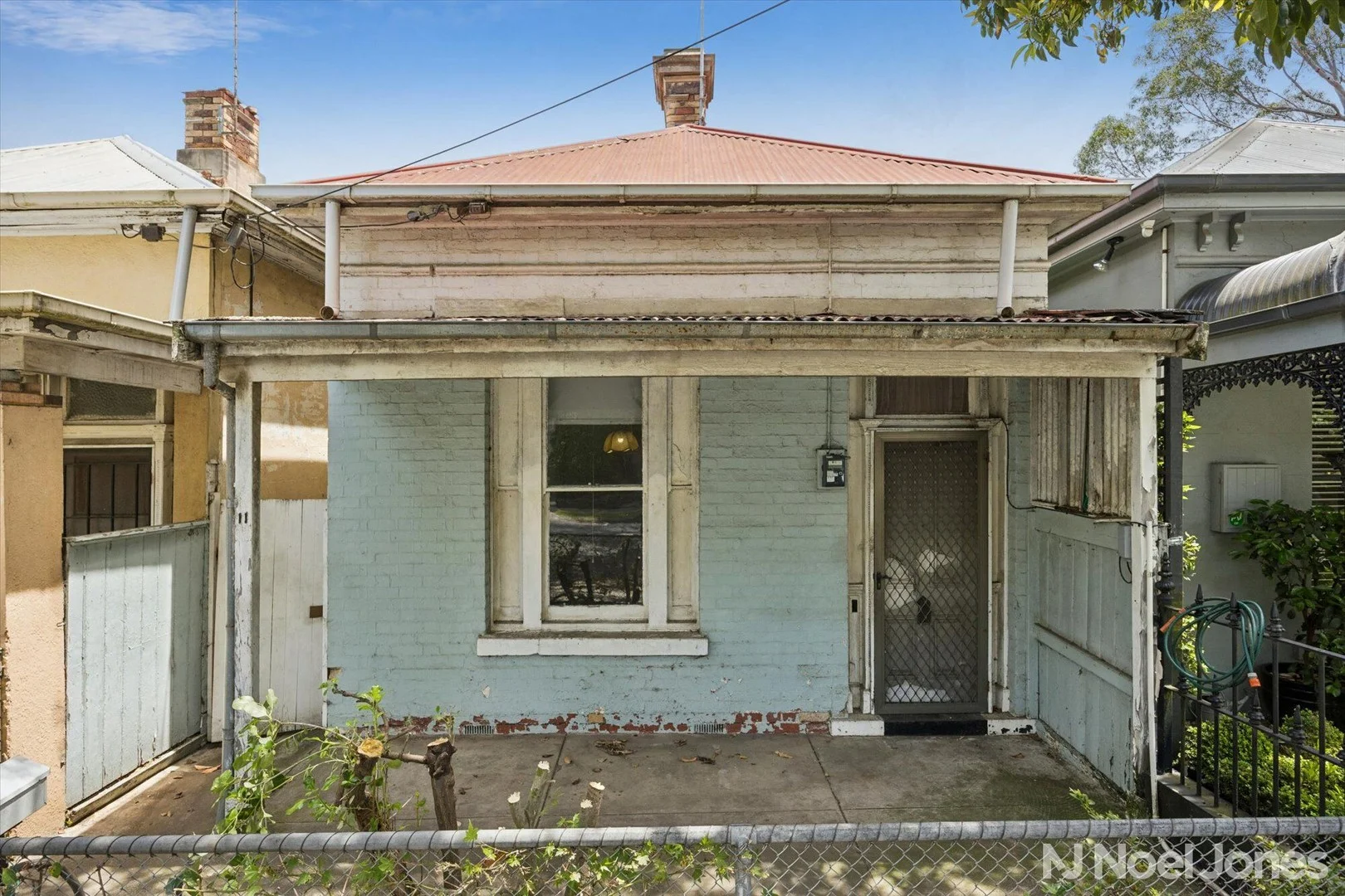 11 Foley Street (1/1)