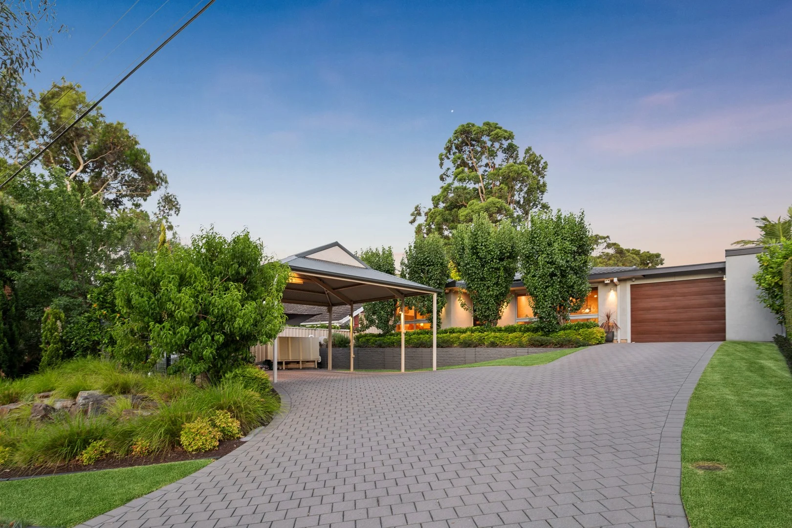 11 Fox Avenue (1/1)