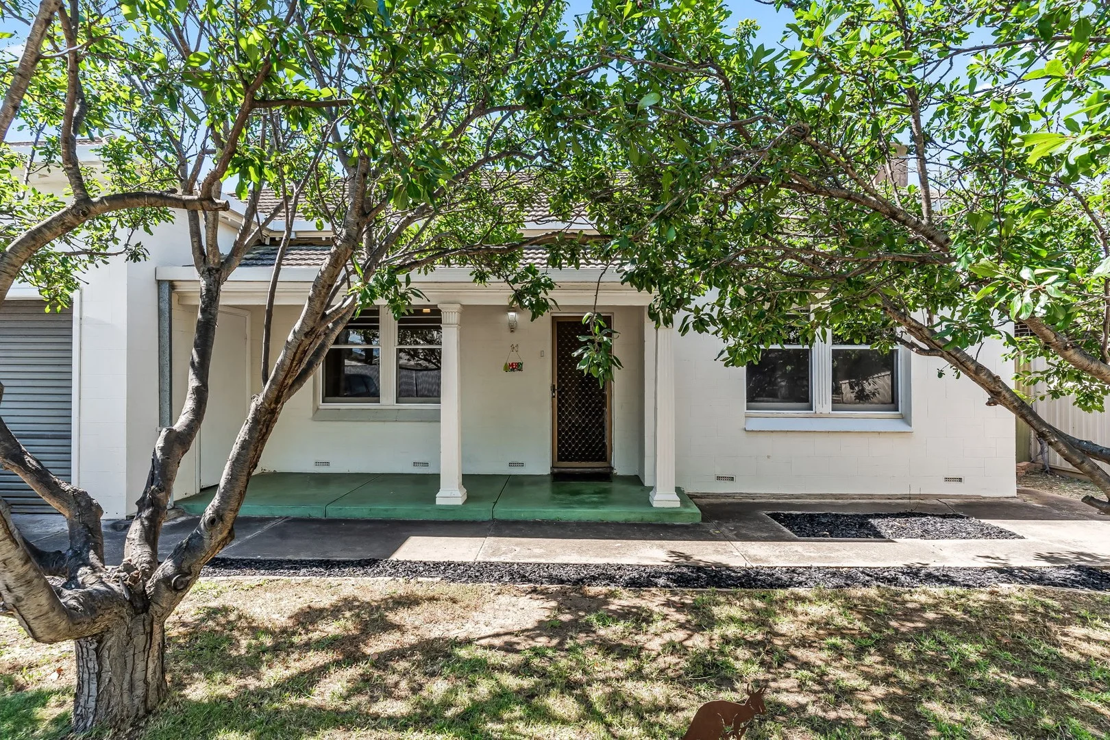 11 Hennessy Terrace (1/1)