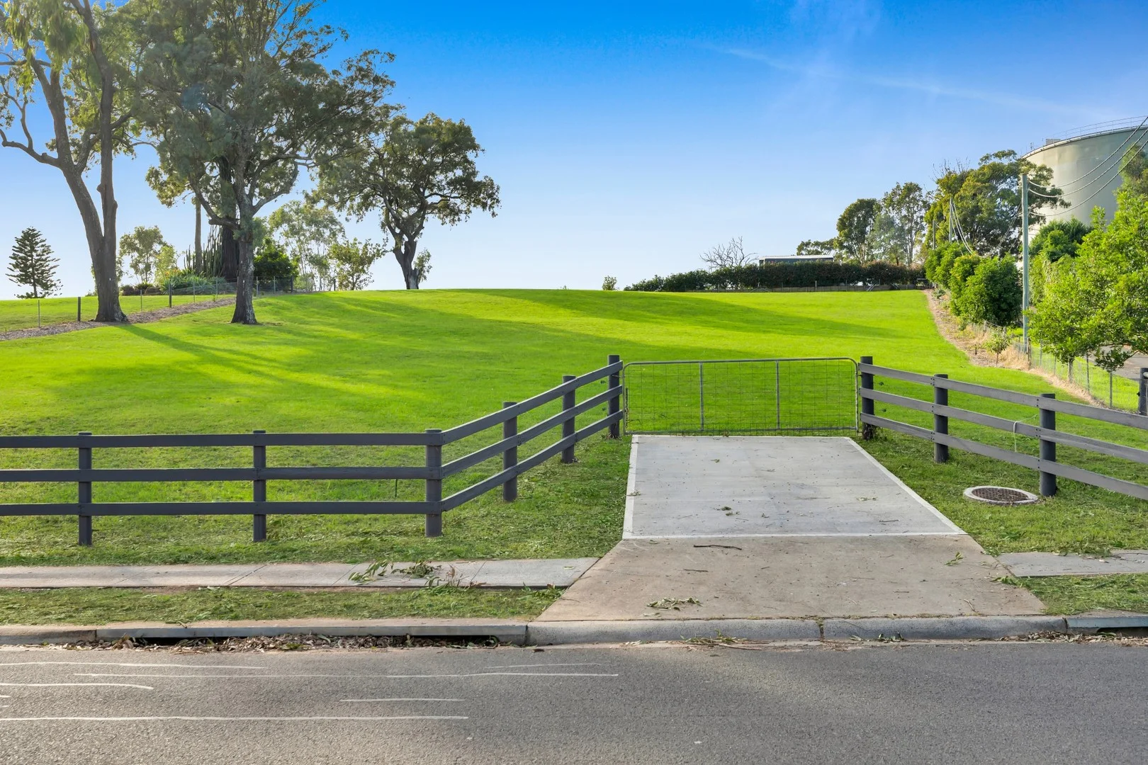11 Jackey Drive (1/11)
