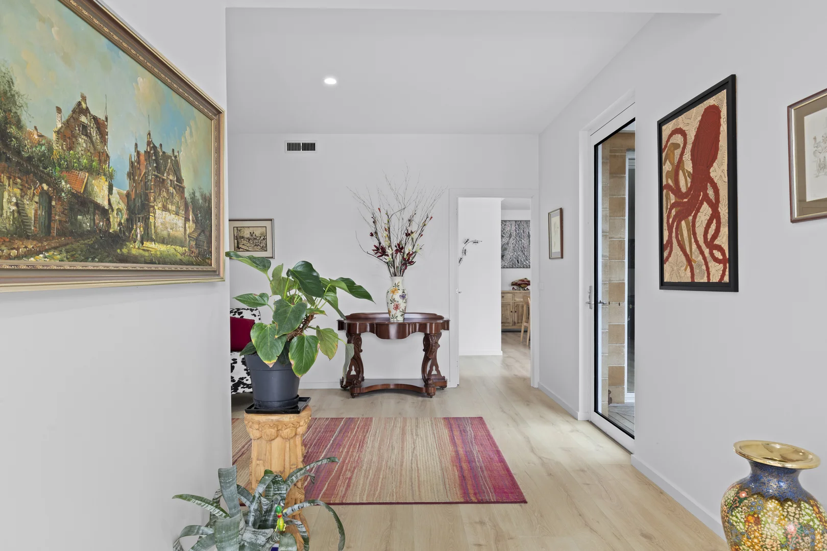11 Kenton Court - Image 2
