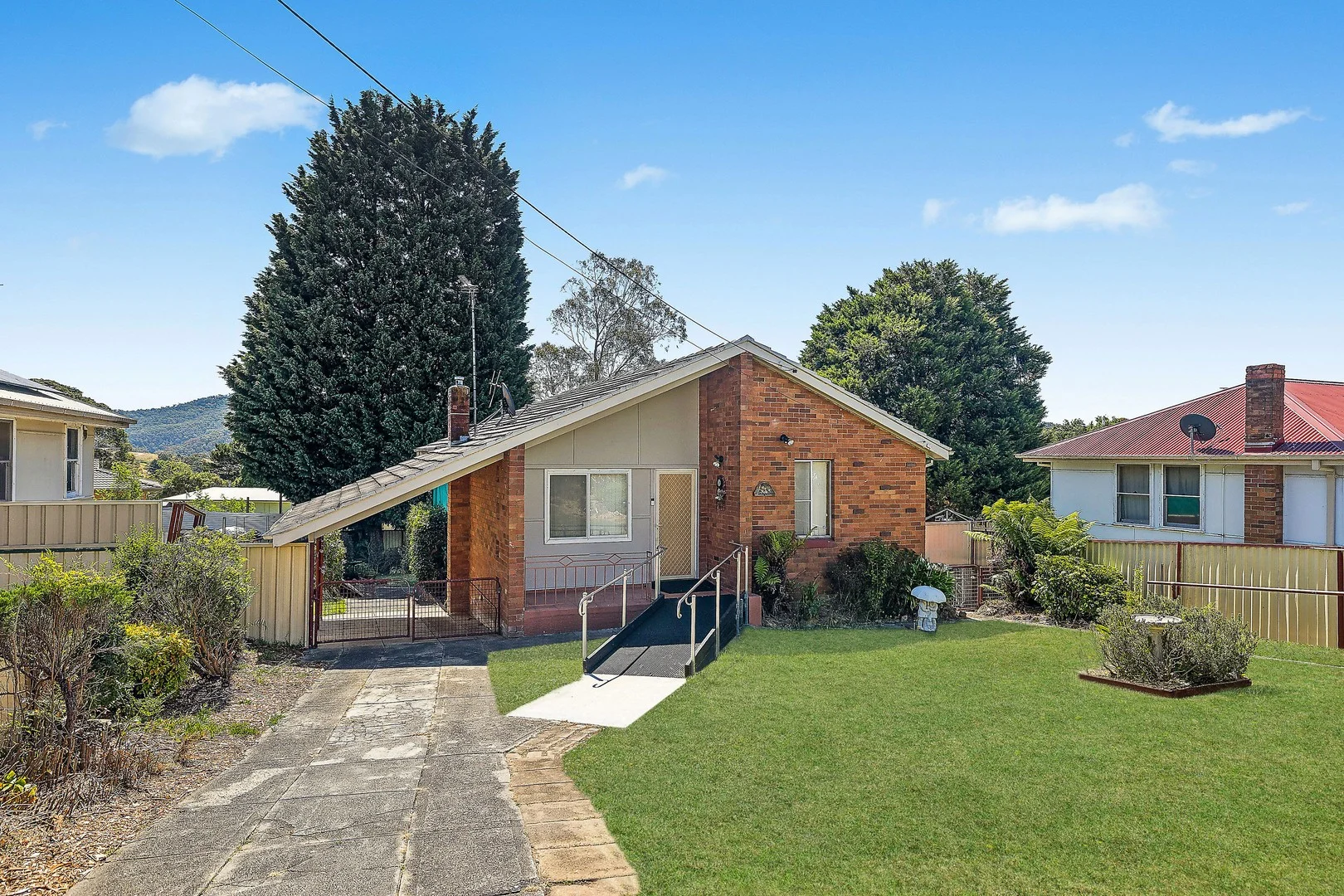 11 Landa Street (1/9)