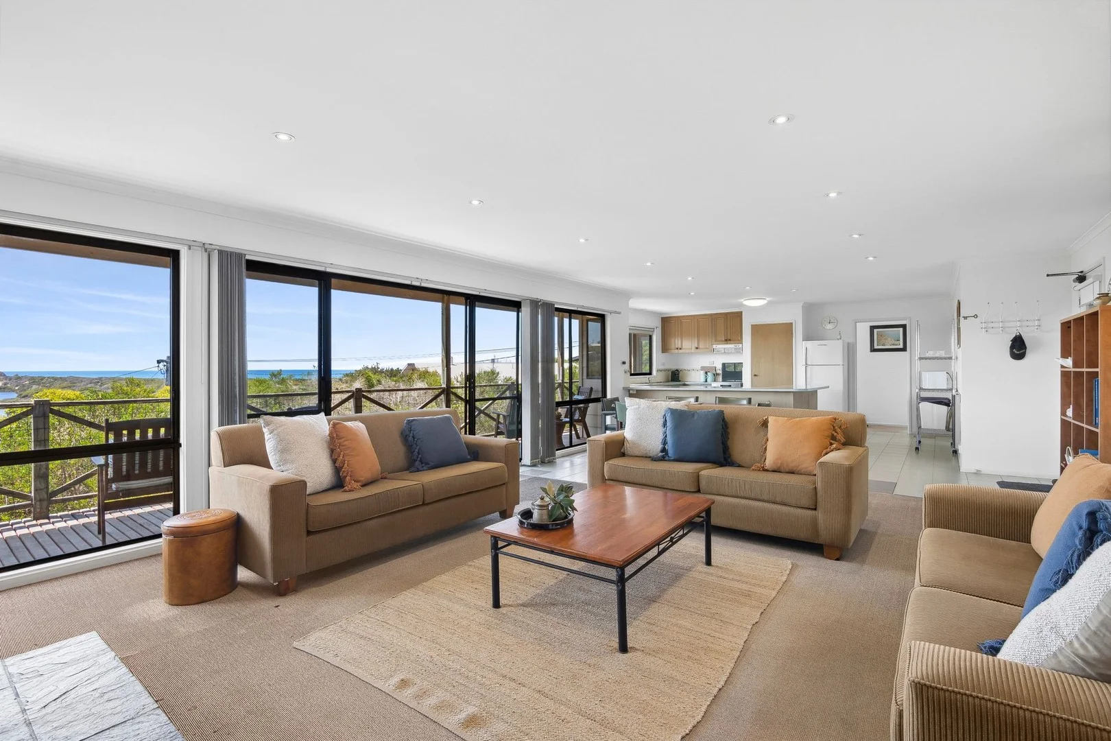 11 Lialeeta Road (1/19)
