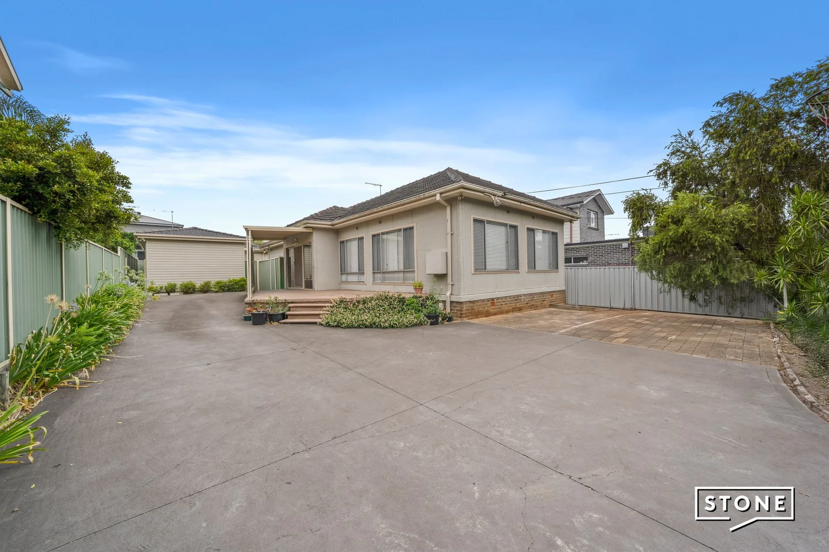 11 Patterson Street (1/13)