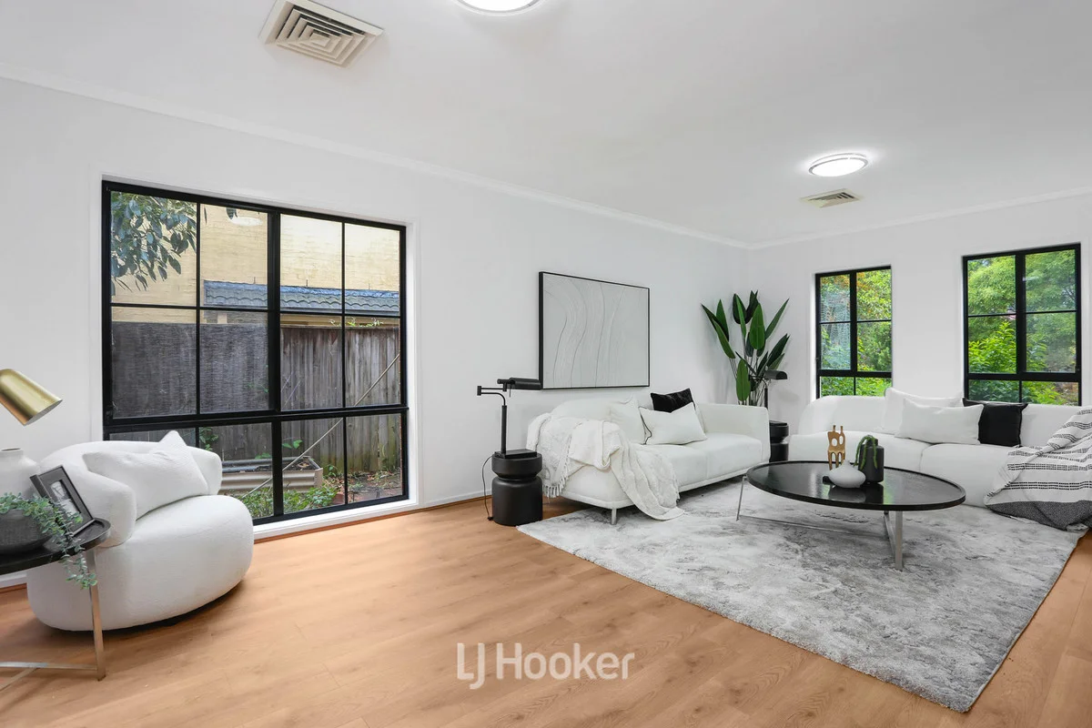 11 Ramillies Way