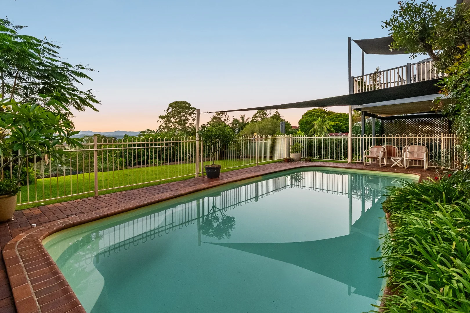 11 Sheridan Drive (1/1)