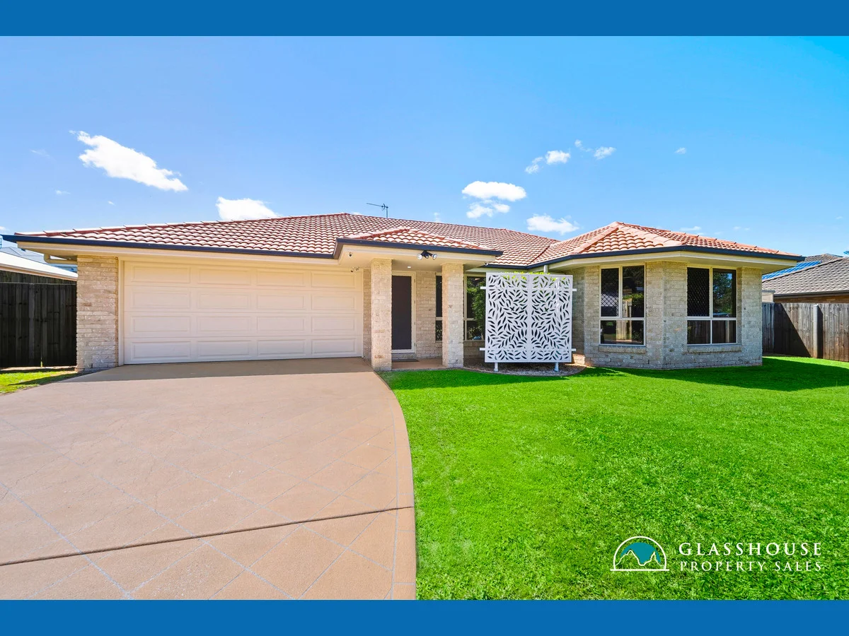 11 Smerdon Way (1/23)