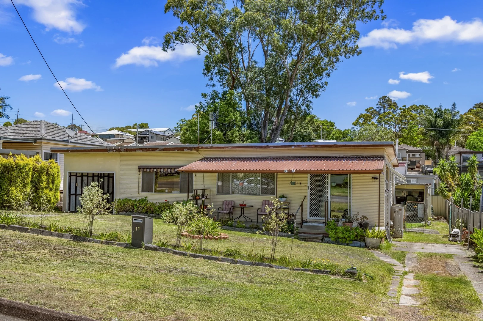11 Suttor Street (1/22)