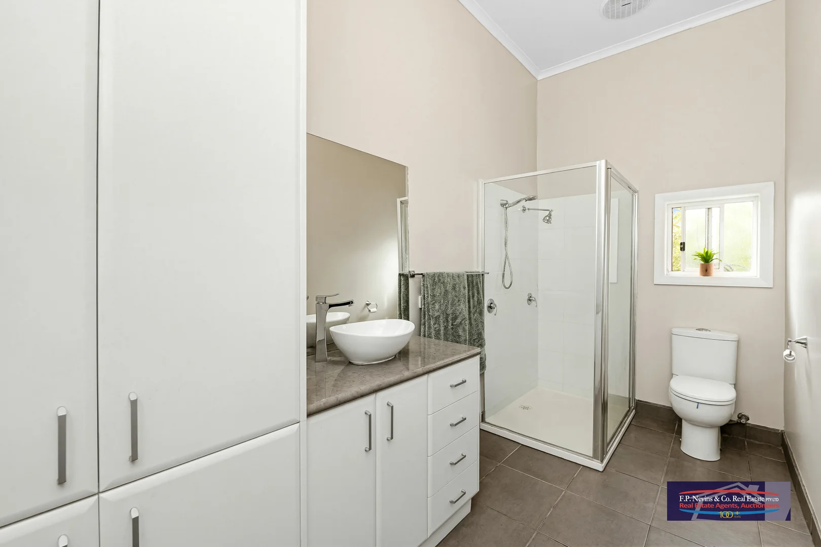 11 Thompson Street - Image 3