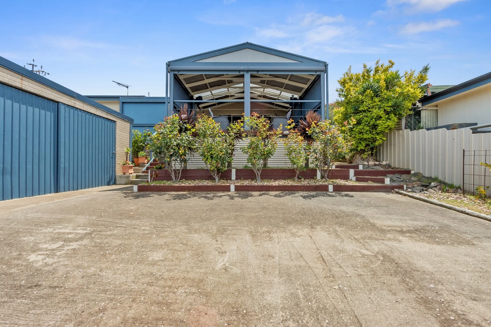 11 Tiddy Widdy Beach Road - Image 5