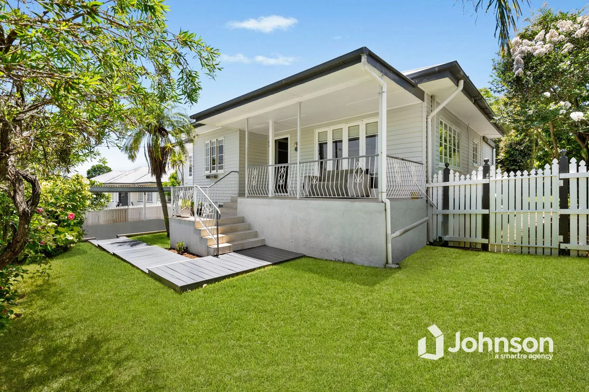 11 Tuggerah Street (1/1)