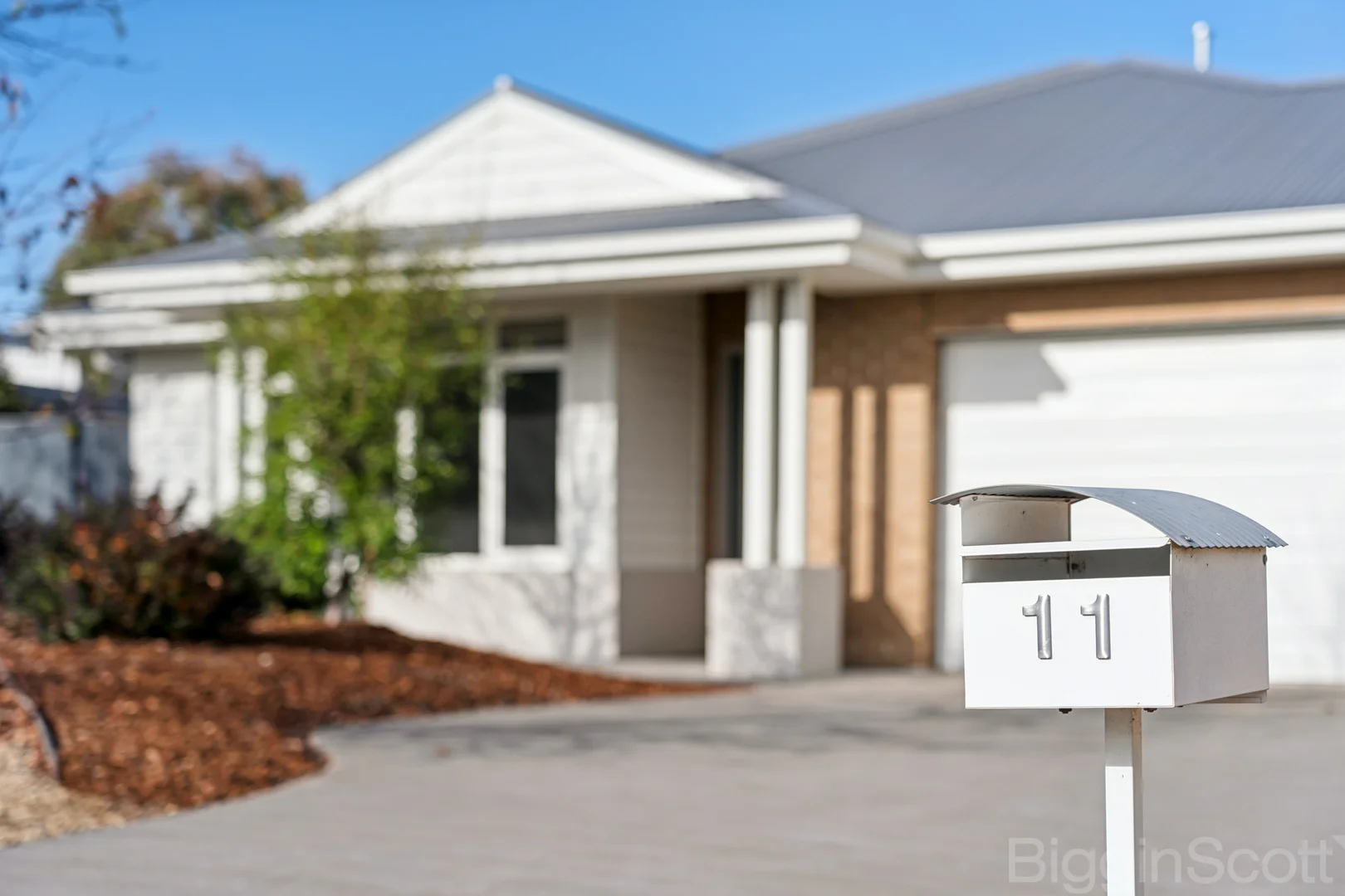 11 Vue Court - Image 2