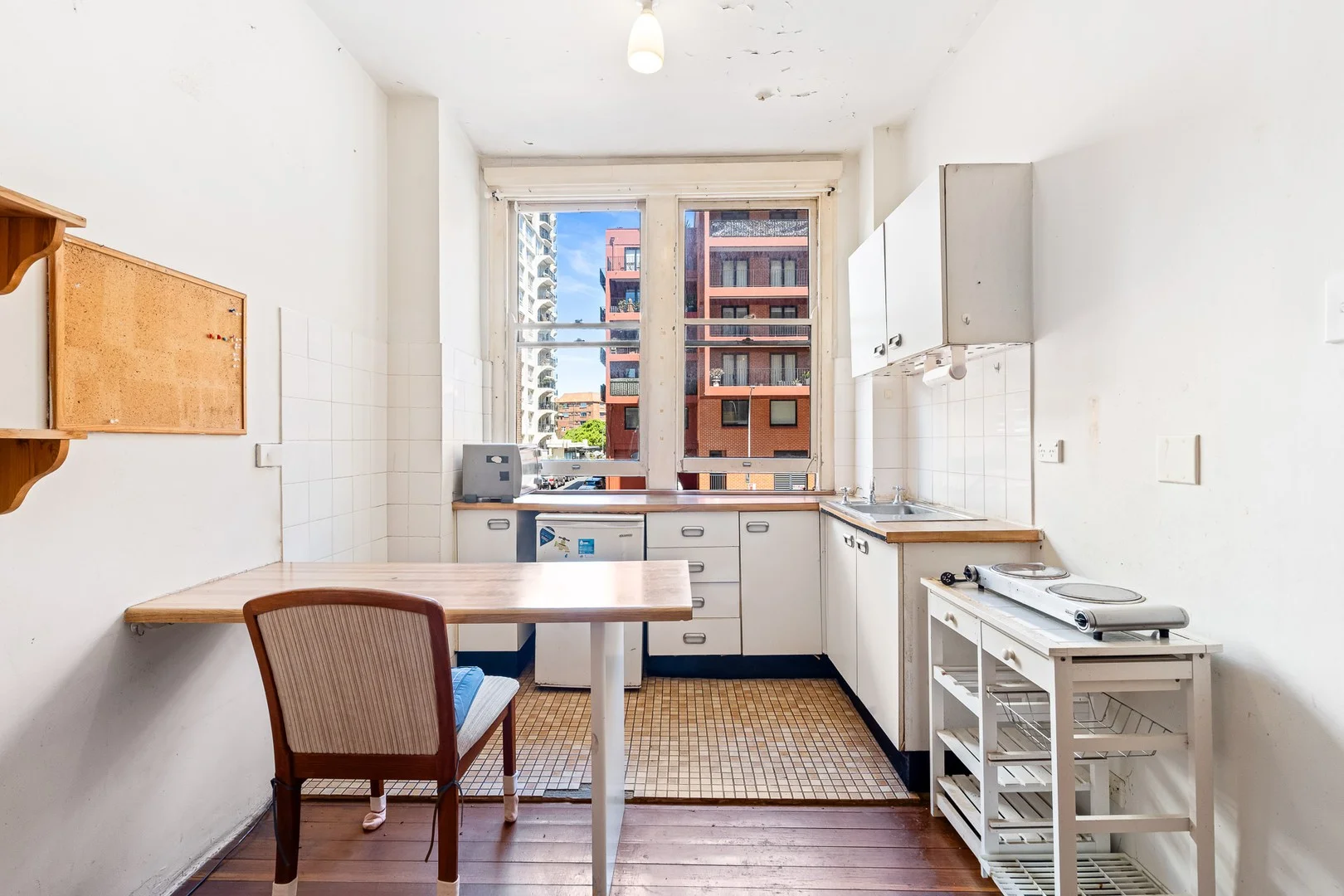 110/3-5 Greenknowe Avenue (1/7)
