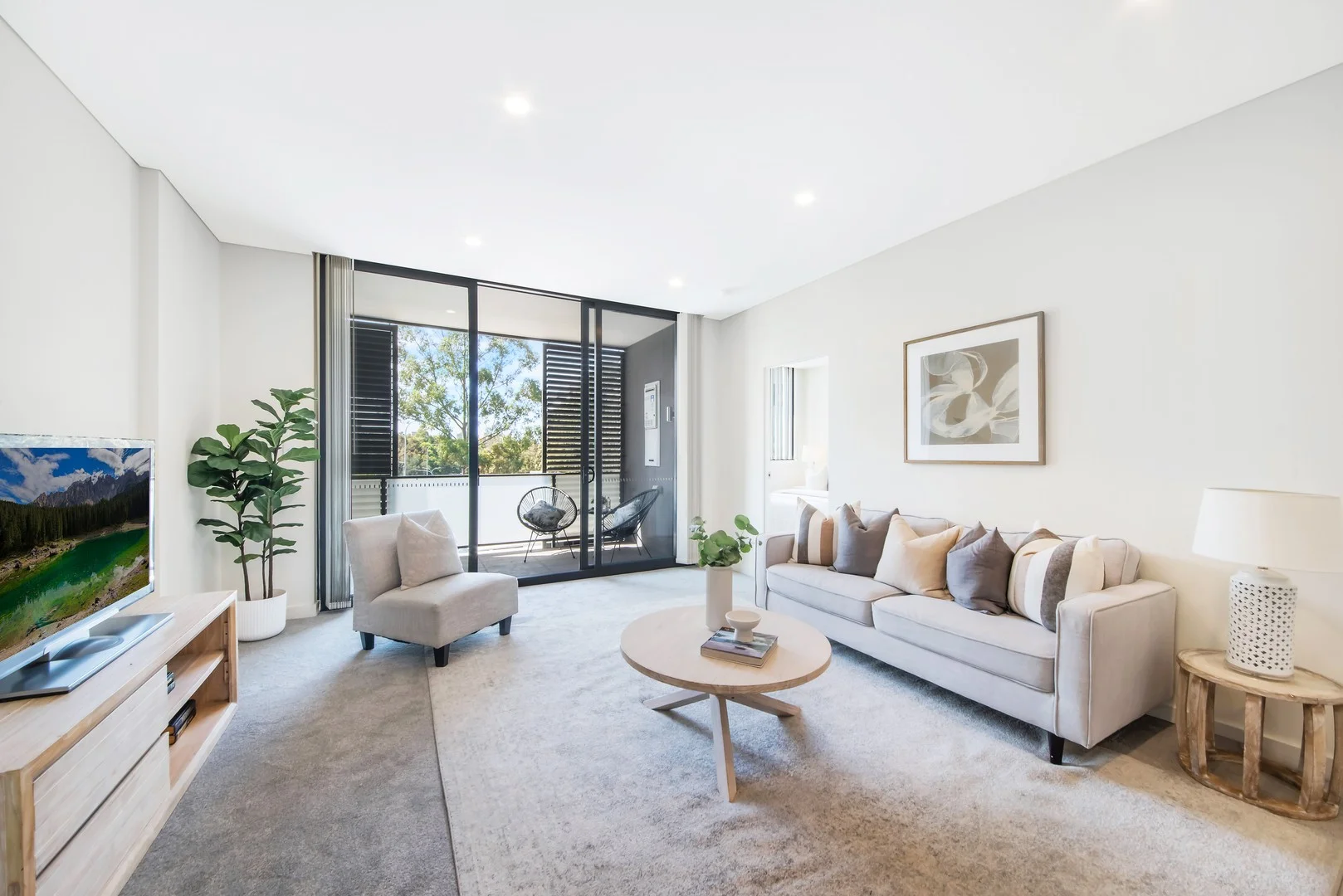 110/9 Mafeking Avenue (1/14)