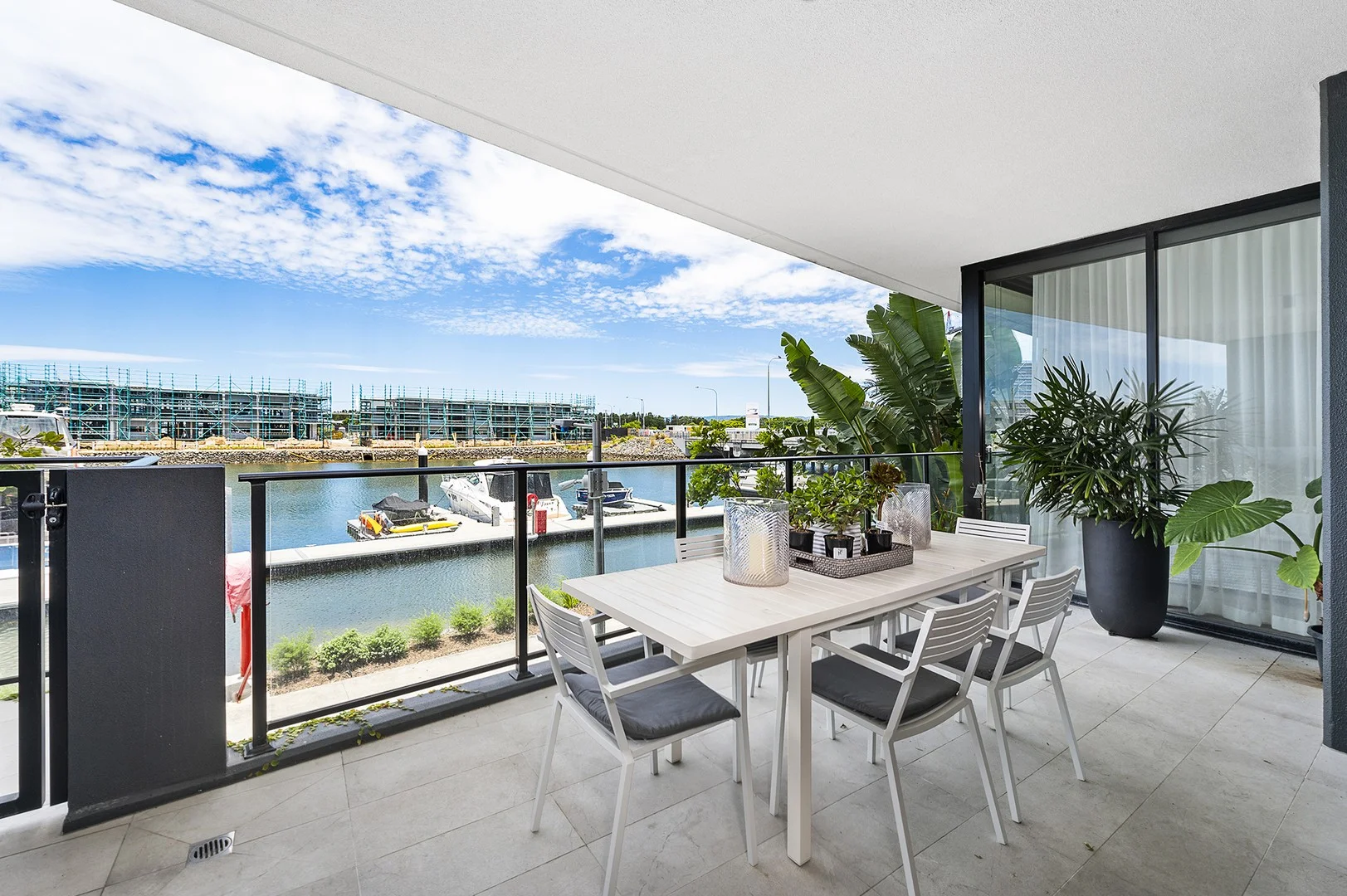 1105/1 Grant Avenue (1/33)