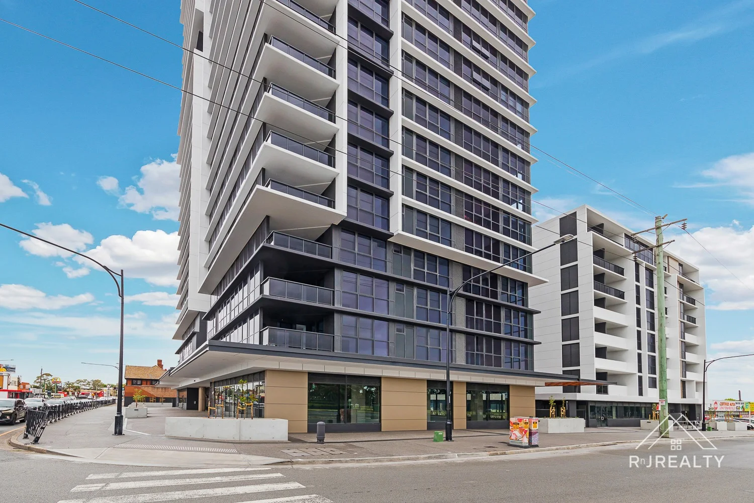 1106/311 Hume Highway (1/20)